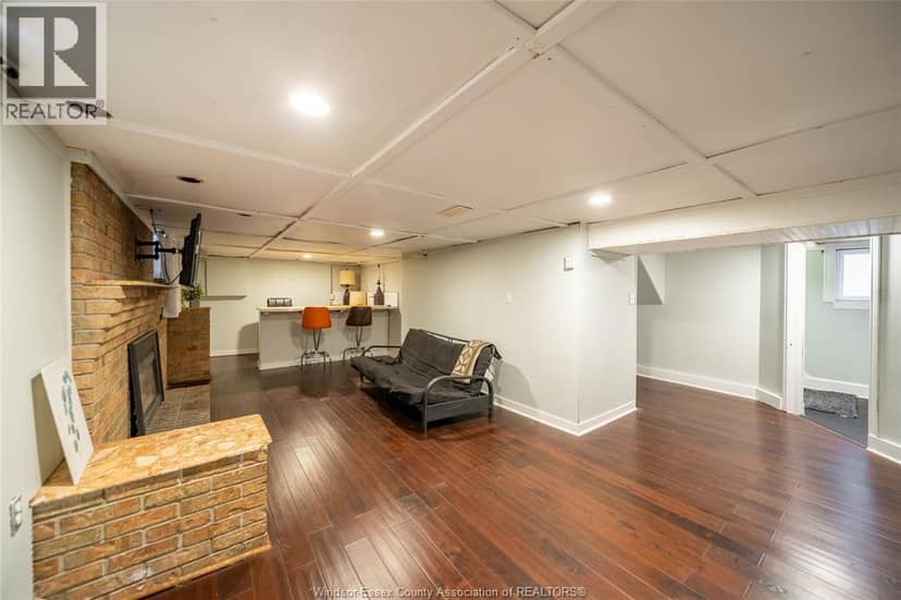 475 McKay Avenue — photo 24 of 32