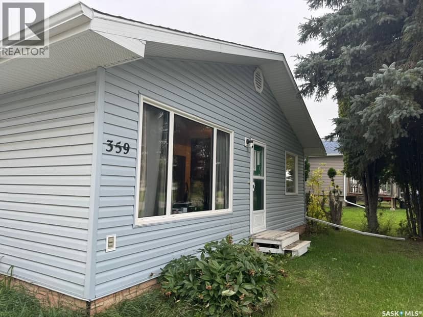 359 2nd AVENUE E, Melville, photo 4