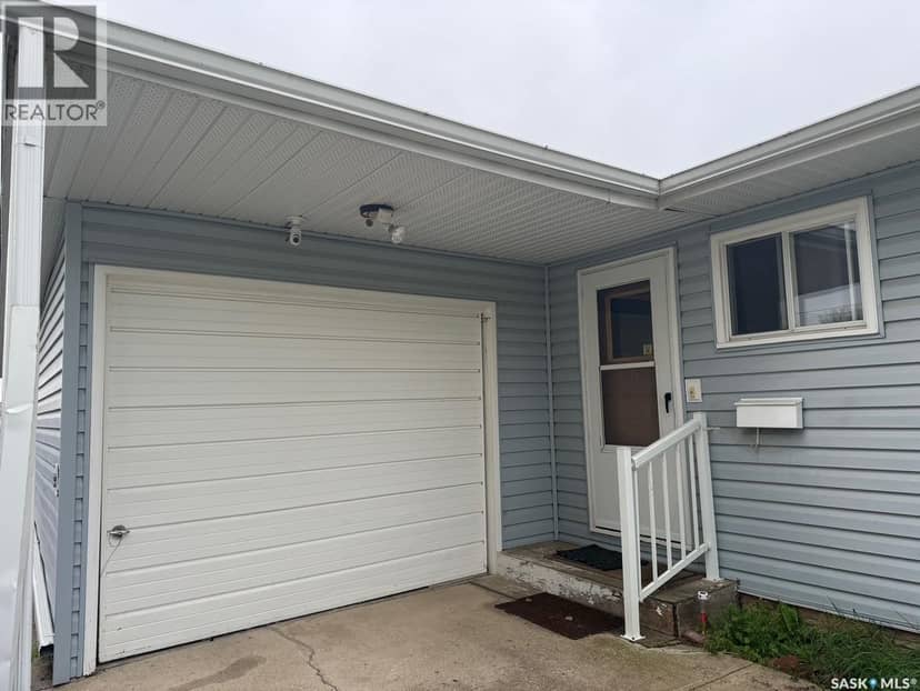 359 2nd AVENUE E, Melville, photo 8