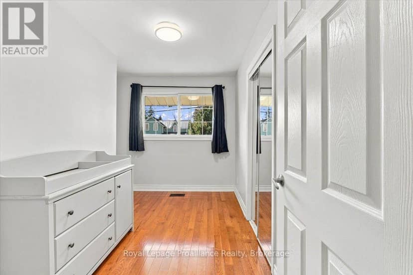 380 Ashley Street — photo 18 of 35