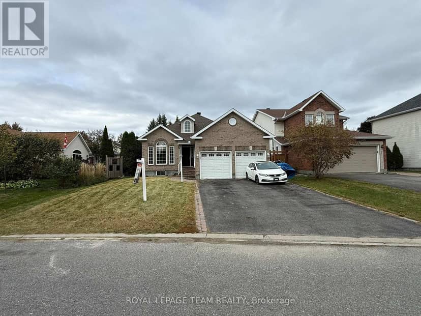 3 Samuel Mann Avenue — photo 1 of 40