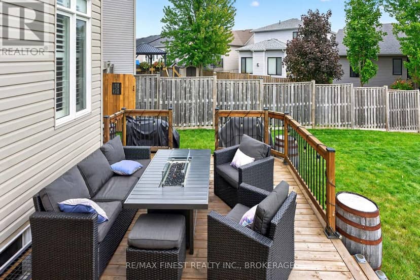 1593 Providence Crescent — photo 40 of 40