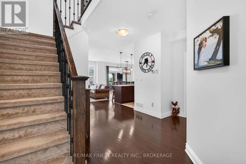 1593 Providence Crescent, Kingston, photo 7