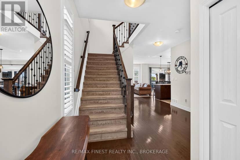 1593 Providence Crescent, Kingston, photo 8