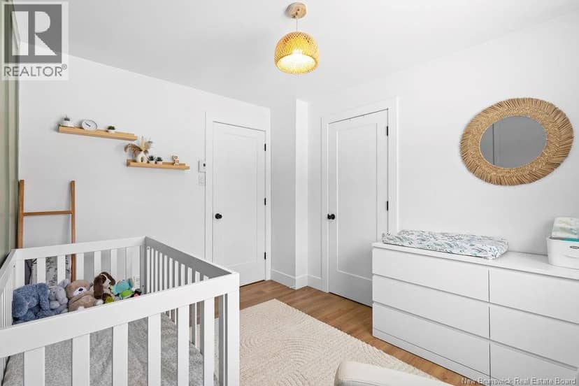 18 Golden Hawk Drive — photo 26 of 33