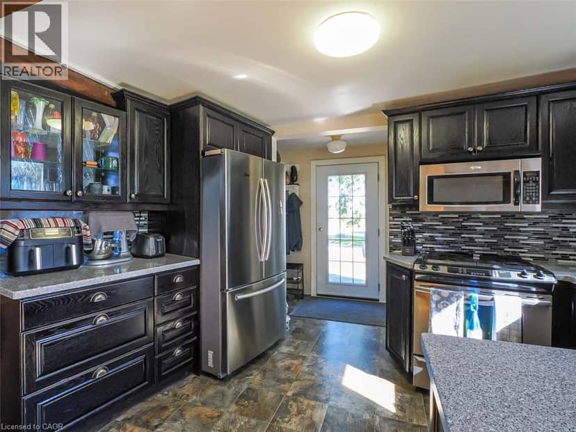 1635 LAKESHORE Road, Clear Creek, photo 8
