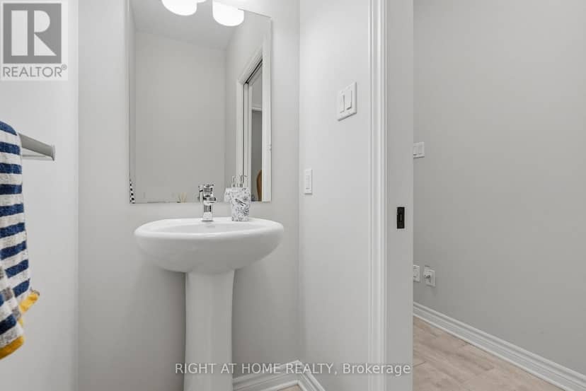 1334 Fribourg Street — photo 16 of 38