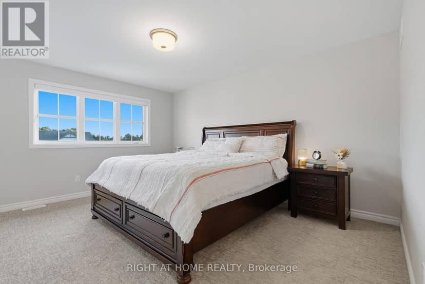 1334 Fribourg Street — photo 19 of 38