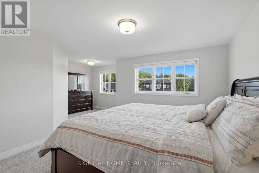 1334 Fribourg Street — photo 20 of 38