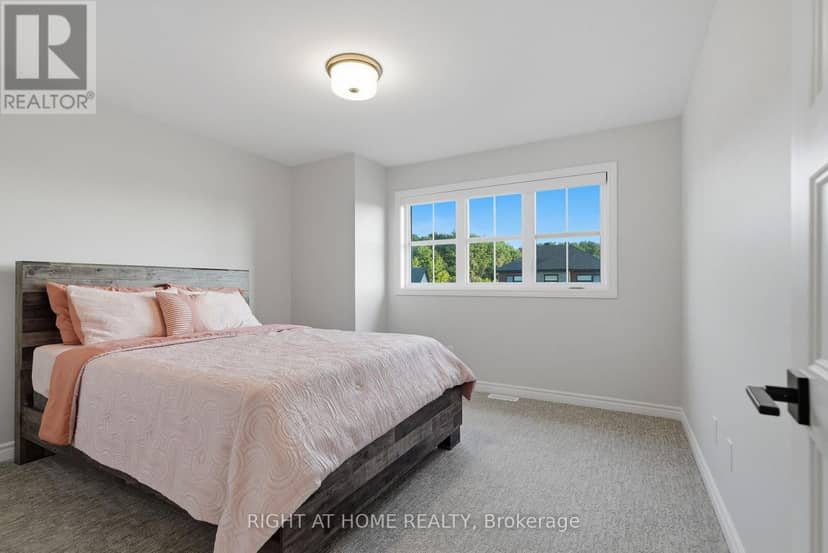 1334 Fribourg Street — photo 24 of 38