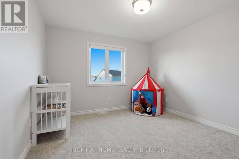 1334 Fribourg Street — photo 25 of 38