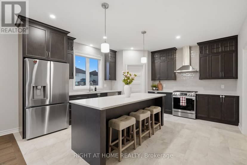 1334 Fribourg Street — photo 8 of 38