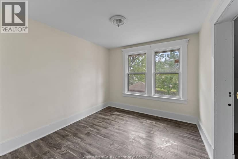 3185 Donnelly — photo 11 of 38