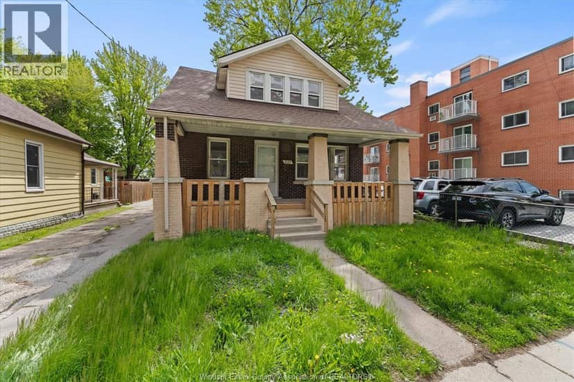 3185 Donnelly — photo 3 of 38