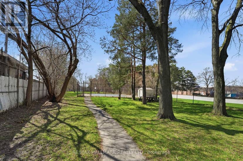 503 - 180 Markham Road — photo 27 of 36