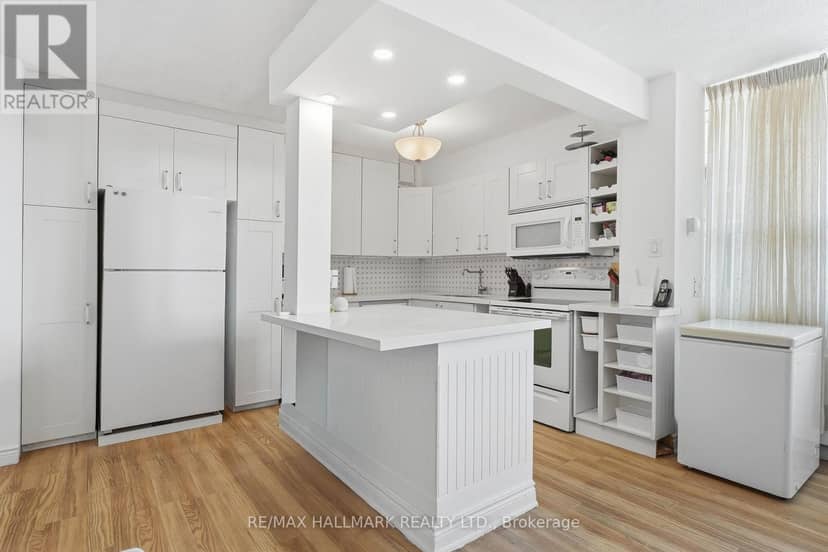 503 - 180 Markham Road — photo 4 of 36