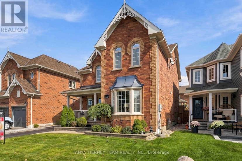 111 Watford Street — photo 2 of 40