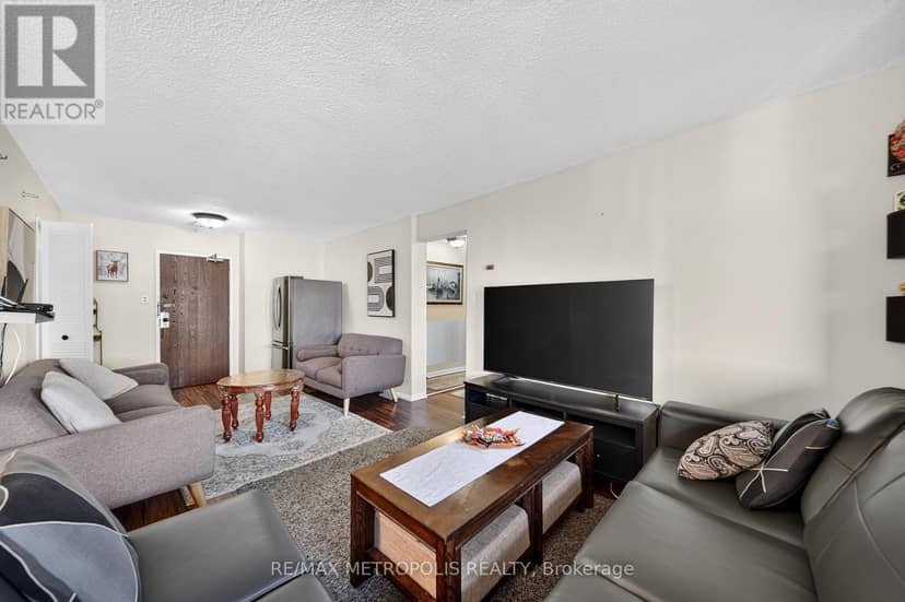 801 - 1210 Radom Street — photo 10 of 40