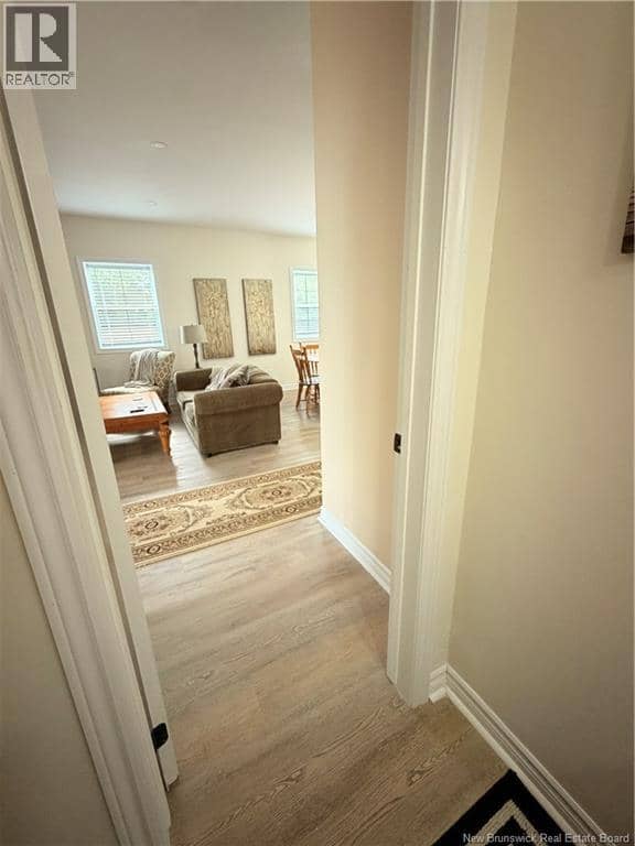 2843 King George Hwy — photo 13 of 30