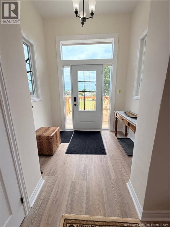 2843 King George Hwy — photo 8 of 30