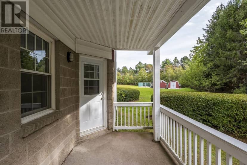 413 96 Moirs Mill Road — photo 32 of 40