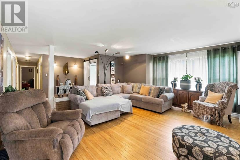 27 James Street, Kentville, photo 4