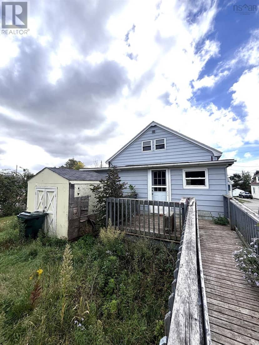 135 Maloney Street, Sydney NS, B1N 2C7 Street, Sydney, photo 3