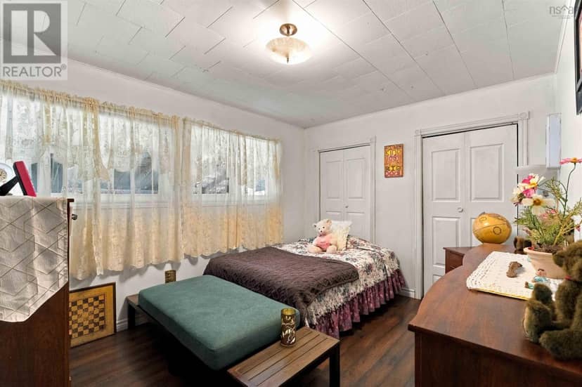 27 James Street — photo 12 of 20