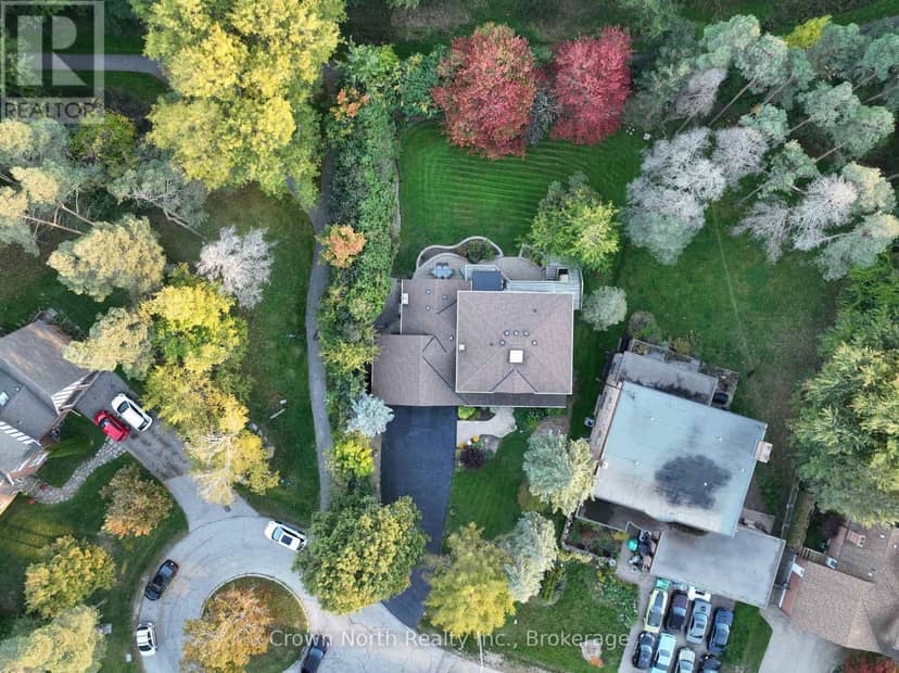 17 Black Willow Court, Richmond Hill, photo 4