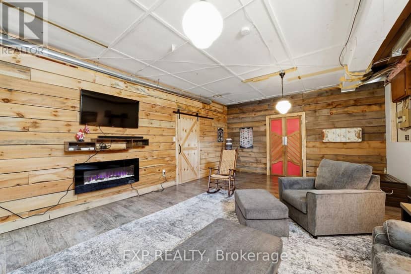 51181 Broadway Street — photo 25 of 40