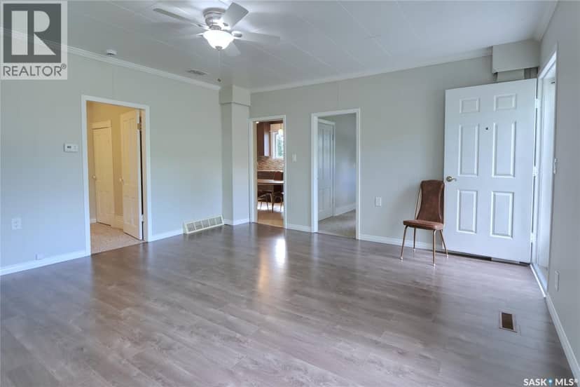 366 Central STREET, Central Butte, photo 4