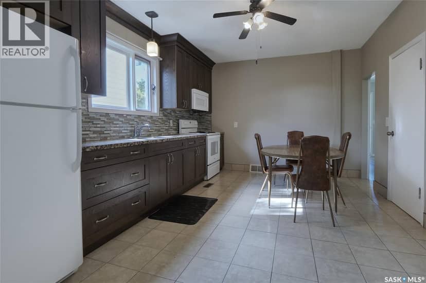 366 Central STREET — photo 10 of 28