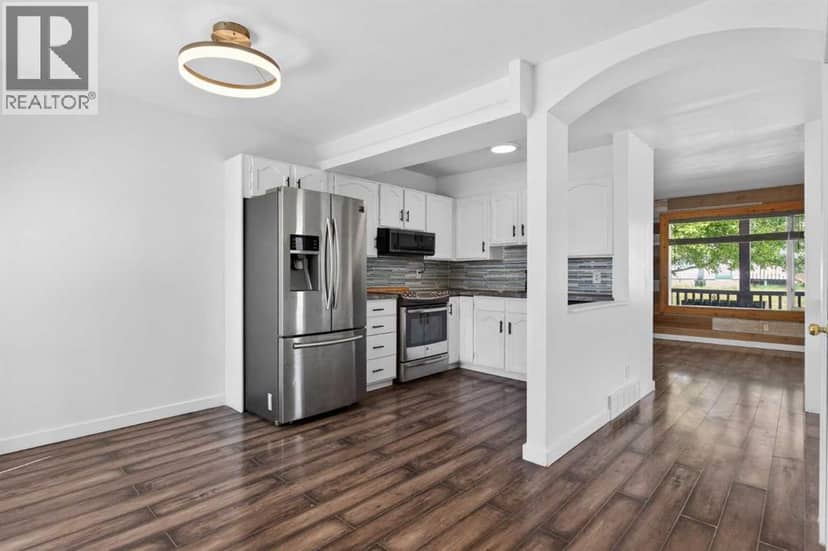 1013 Smith Avenue — photo 16 of 33