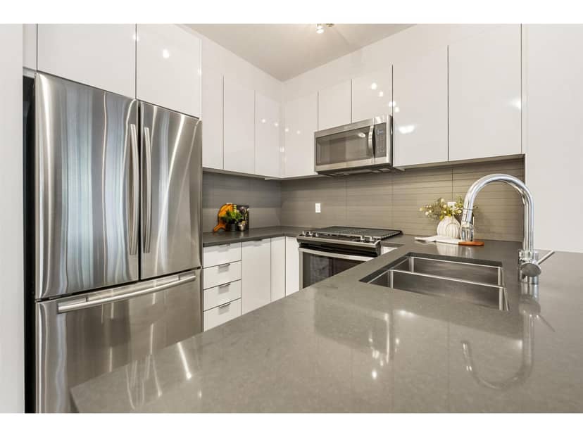 109 15137 33RD AVENUE, Surrey, photo 3
