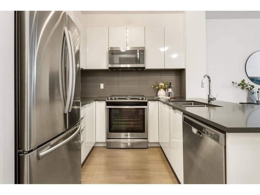 109 15137 33RD AVENUE, Surrey, photo 2