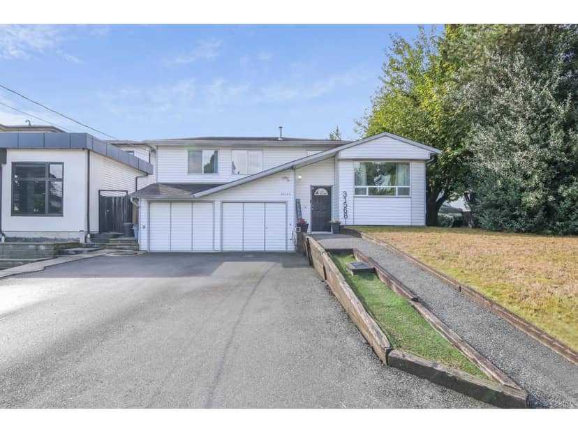 31568 OAKRIDGE CRESCENT, Abbotsford