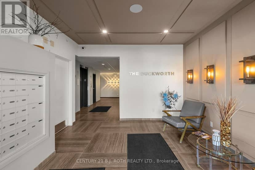 505 - 299 Cundles Road E — photo 23 of 26