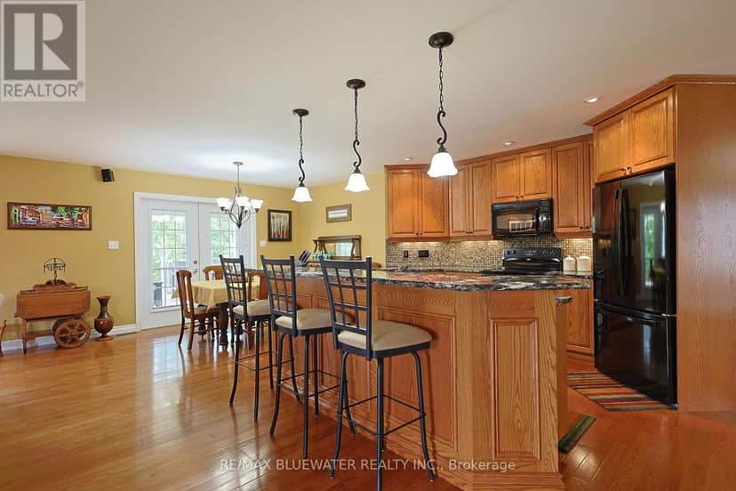 71837 Sunridge Crescent, Bluewater, photo 4