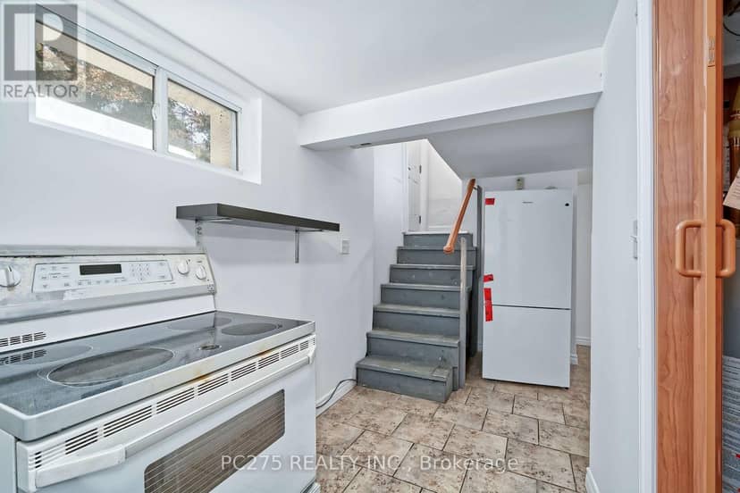 16 Barrington Avenue — photo 29 of 40