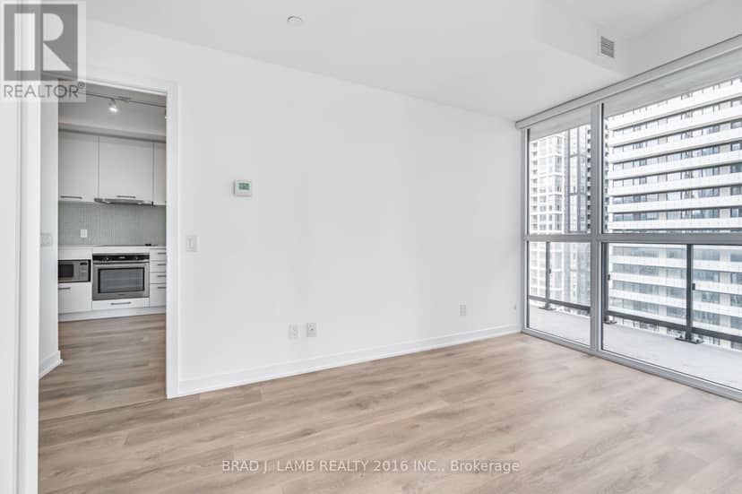 2810 - 87 Peter Street — photo 28 of 40