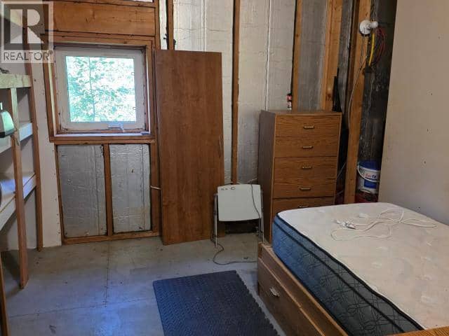 68645 Alaska Highway — photo 7 of 18