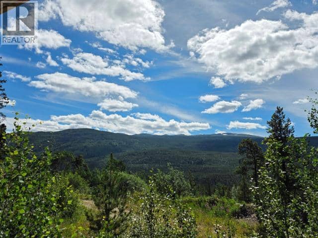 68645 Alaska Highway — photo 4 of 18