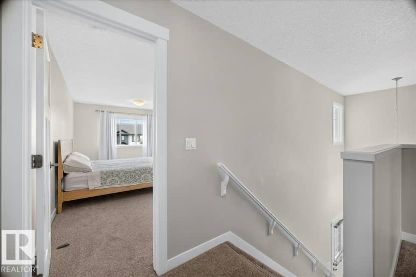 100 Meadowland Cr — photo 17 of 40