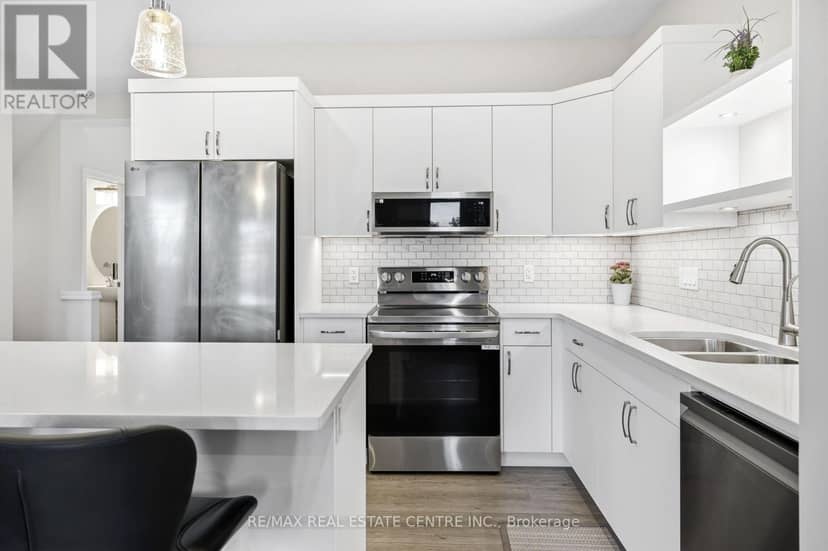 40 Canary Street — photo 11 of 30