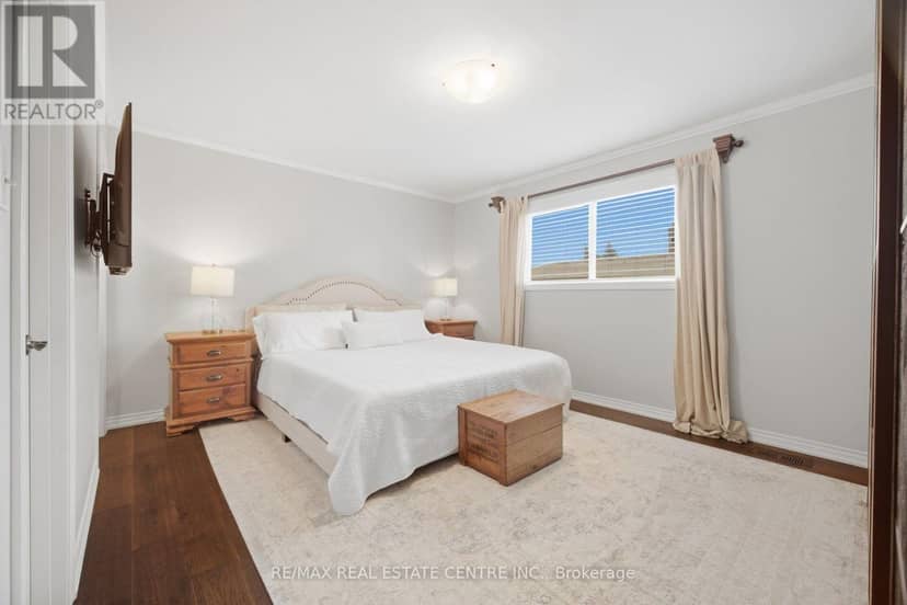 1876 Bough Beeches Boulevard — photo 36 of 40