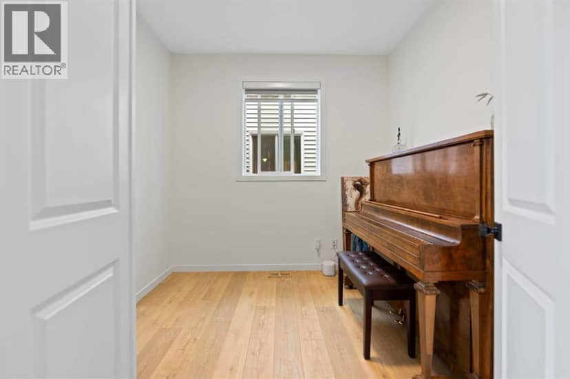48 Southborough Lane, Cochrane, photo 8