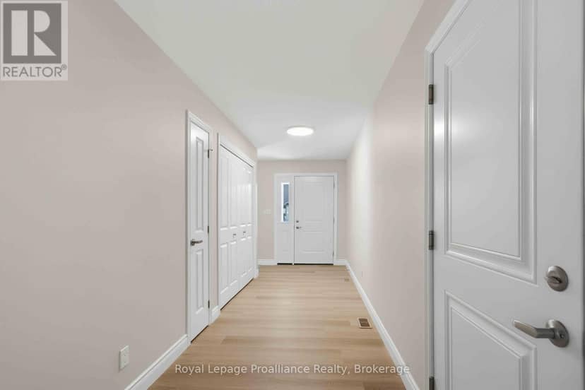 49 Mackenzie John Crescent — photo 3 of 29