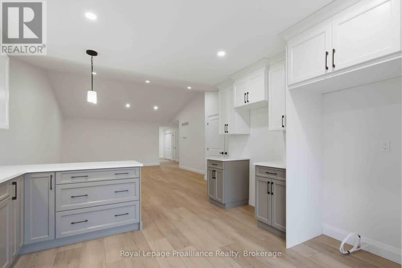 52 Mackenzie John Crescent — photo 9 of 28
