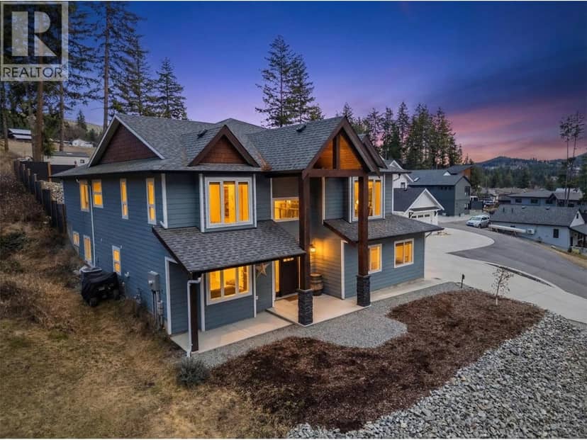3200 20 Street NE, Salmon Arm, photo 2