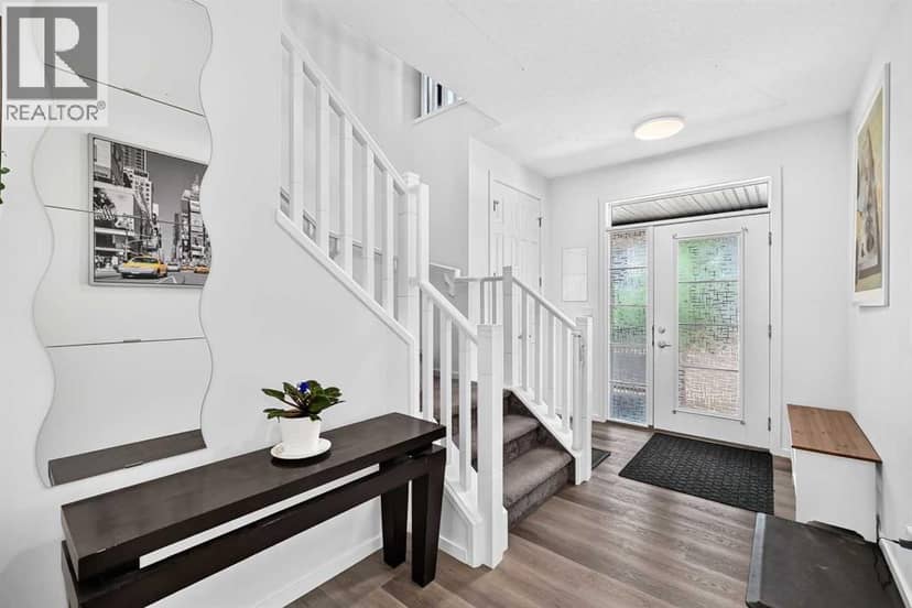 188 Carrington Crescent NW — photo 12 of 40